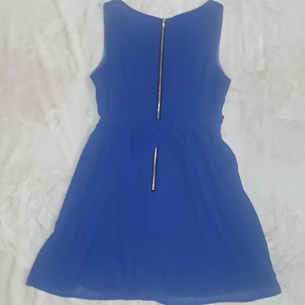 Blue Dress - Picture 2 of 5